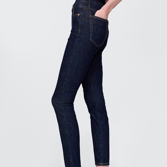 GAP Women's Deep Blue Skinny Jeans - Picture 3 of 9